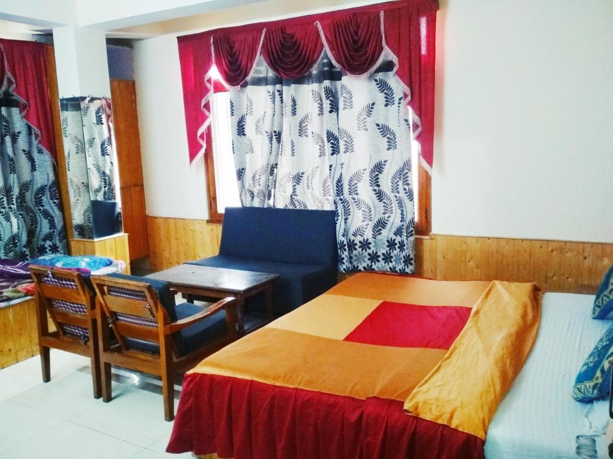 Hotel Snow Mountain Mall Road Manāli Exterior foto
