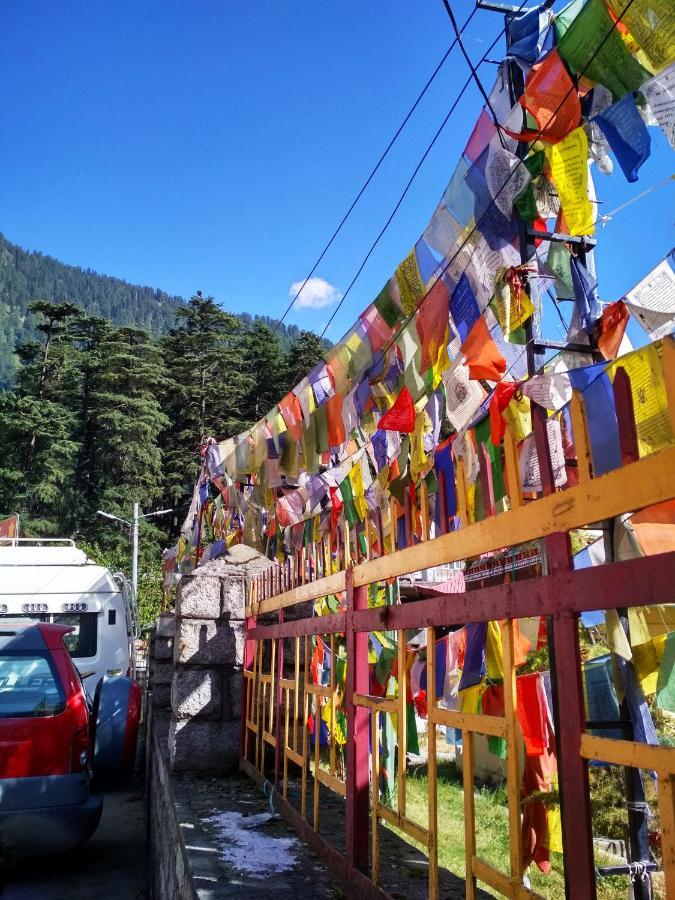 Hotel Snow Mountain Mall Road Manāli Exterior foto