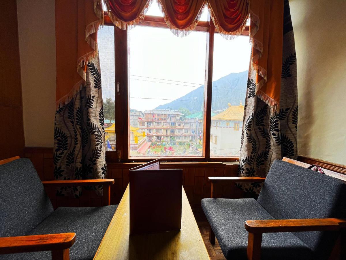 Hotel Snow Mountain Mall Road Manāli Exterior foto